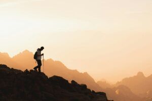 men hicking scaled (1)