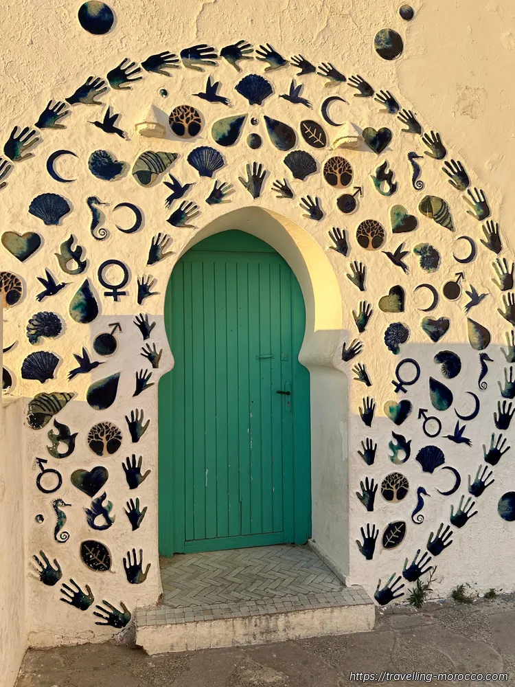 Fes to Tangier (5 days) porta tradizionale di Tangeri 2